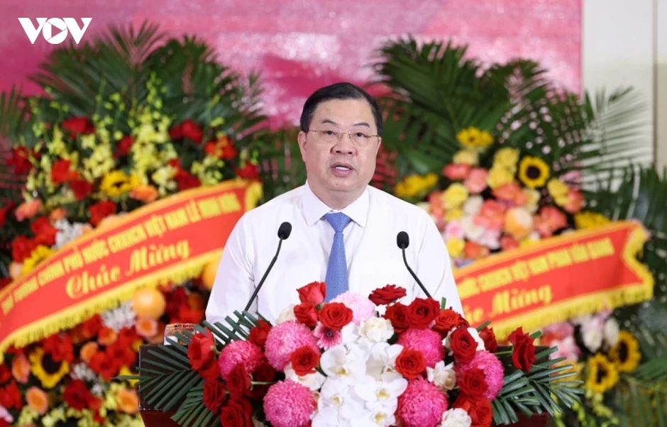 Cổng TTĐT Chính phủ lấy người dân và doanh nghiệp làm trung tâm phục vụ Cổng TTĐT Chính phủ lấy người dân và doanh nghiệp làm trung tâm phục vụ