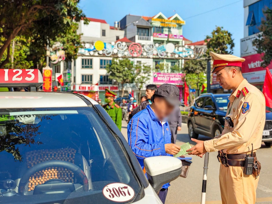 CSGT Hà Nội bảo đảm phương án phục vụ ngày bầu cử CSGT Hà Nội bảo đảm phương án phục vụ ngày bầu cử