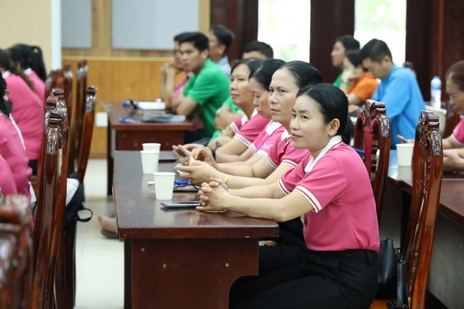 Cử tri 7 xã phía Tây TPHCM nêu nhiều vấn đề dân sinh “nóng”