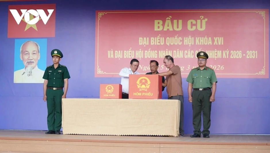 Cử tri Cà Mau gửi gắm niềm tin vào Quốc hội khóa mới Cử tri Cà Mau gửi gắm niềm tin vào Quốc hội khóa mới
