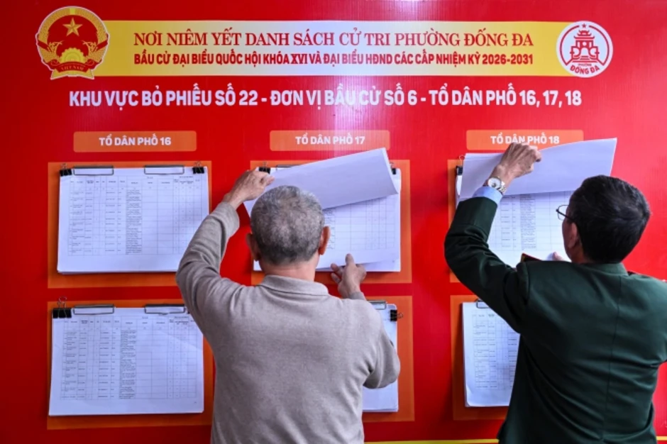 Cử tri cả nước bỏ phiếu bầu người đại diện - Báo TinVina - Báo TinVina Cử tri cả nước bỏ phiếu bầu người đại diện - Báo TinVina - Báo TinVina