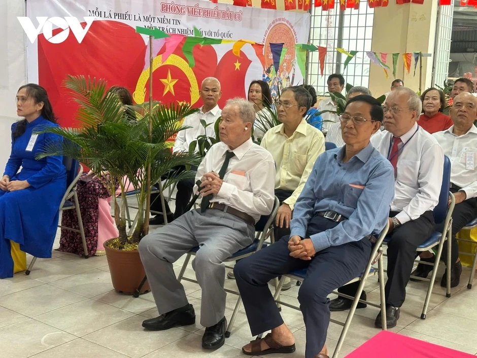 Cử tri đặc biệt Tư Cang và câu chuyện bầu cử năm 1946 đến nay Cử tri đặc biệt Tư Cang và câu chuyện bầu cử năm 1946 đến nay