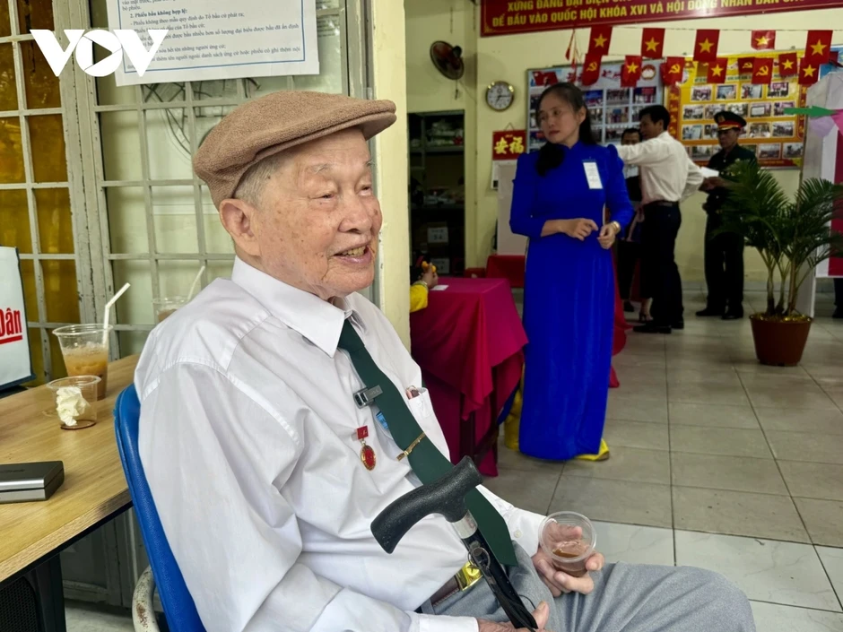 Cử tri đặc biệt Tư Cang và câu chuyện bầu cử năm 1946 đến nay Cử tri đặc biệt Tư Cang và câu chuyện bầu cử năm 1946 đến nay