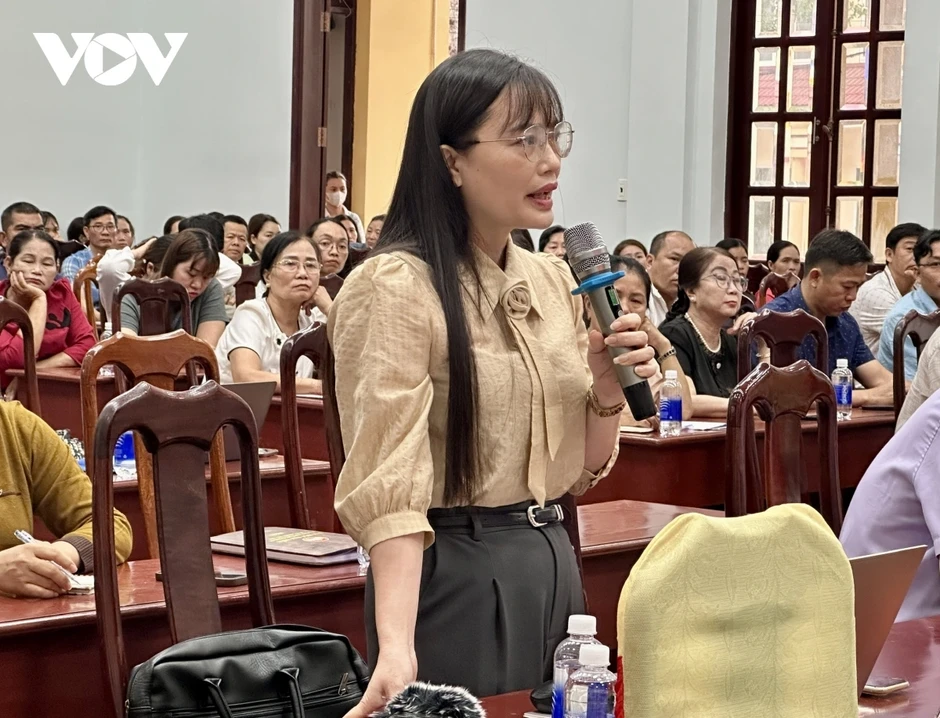 Cử tri Đắk Lắk và Điện Biên kiến nghị nhiều vấn đề tới đoàn đại biểu Quốc hội Cử tri Đắk Lắk và Điện Biên kiến nghị nhiều vấn đề tới đoàn đại biểu Quốc hội