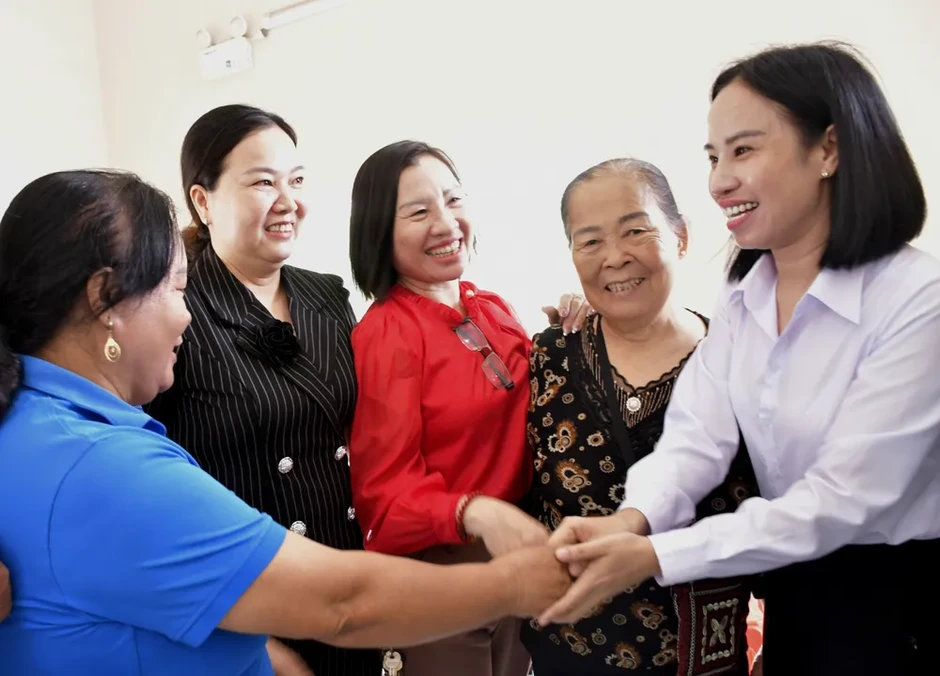 Cử tri đề nghị kết nối hạ tầng, phát triển bền vững du lịch biển Cử tri đề nghị kết nối hạ tầng, phát triển bền vững du lịch biển