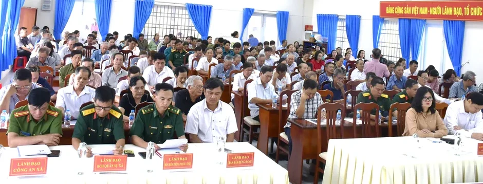 Cử tri đề nghị kết nối hạ tầng, phát triển bền vững du lịch biển Cử tri đề nghị kết nối hạ tầng, phát triển bền vững du lịch biển