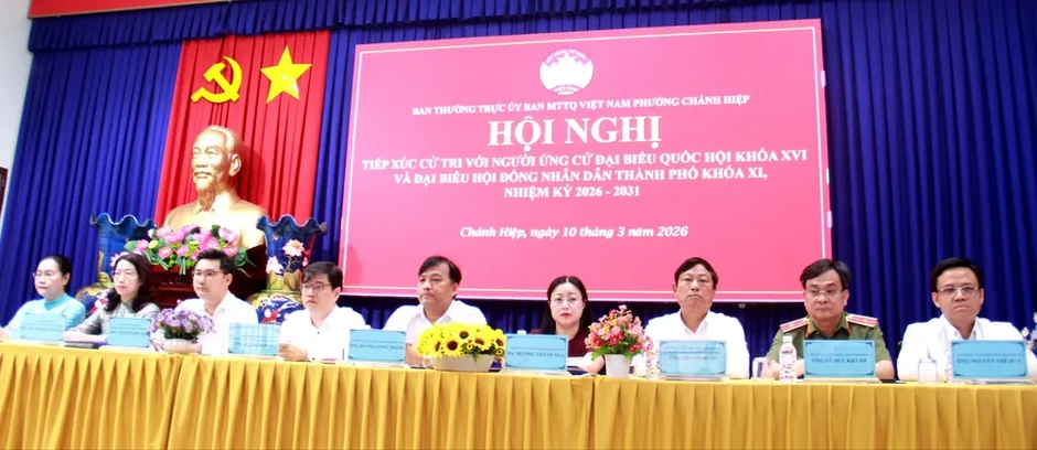 Cử tri đề nghị xử lý nghiêm người thông tin sai sự thật trên mạng xã hội Cử tri đề nghị xử lý nghiêm người thông tin sai sự thật trên mạng xã hội
