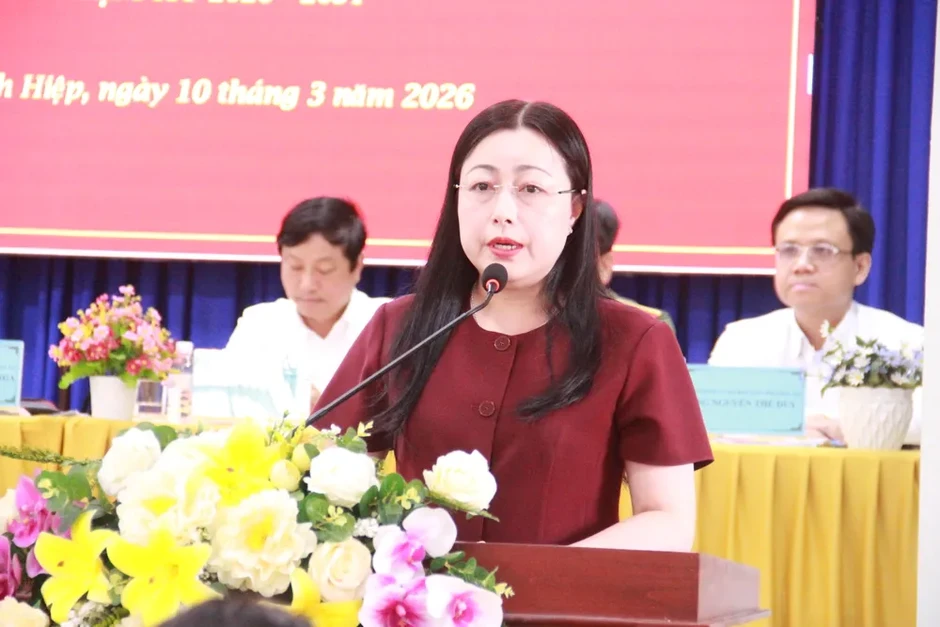 Cử tri đề nghị xử lý nghiêm người thông tin sai sự thật trên mạng xã hội Cử tri đề nghị xử lý nghiêm người thông tin sai sự thật trên mạng xã hội