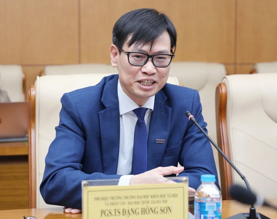 Cử tri gửi gắm kỳ vọng qua lá phiếu Cử tri gửi gắm kỳ vọng qua lá phiếu