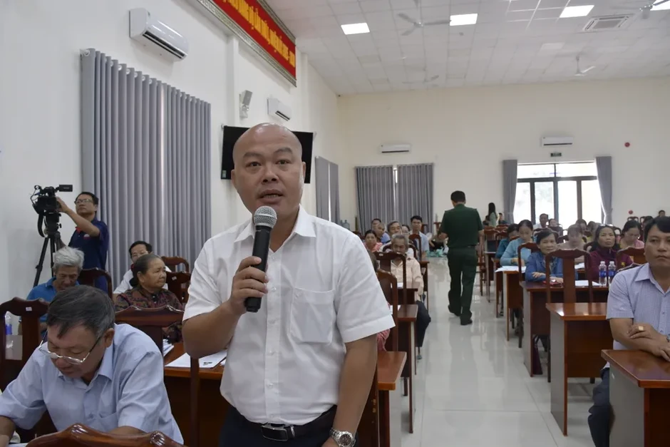 Cử tri mong có giải pháp cụ thể cho tăng ca trái quy định, ô nhiễm môi trường Cử tri mong có giải pháp cụ thể cho tăng ca trái quy định, ô nhiễm môi trường