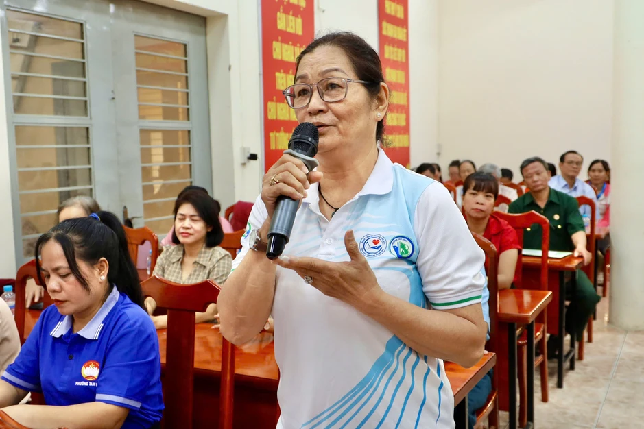 Cử tri phường Tam Bình -TPHCM kiến nghị xử lý ô nhiễm rạch Gò Dưa Cử tri phường Tam Bình -TPHCM kiến nghị xử lý ô nhiễm rạch Gò Dưa