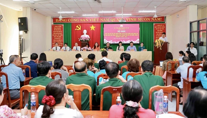 Cử tri quan tâm định hướng đầu tư của Petrovietnam tại TPHCM Cử tri quan tâm định hướng đầu tư của Petrovietnam tại TPHCM