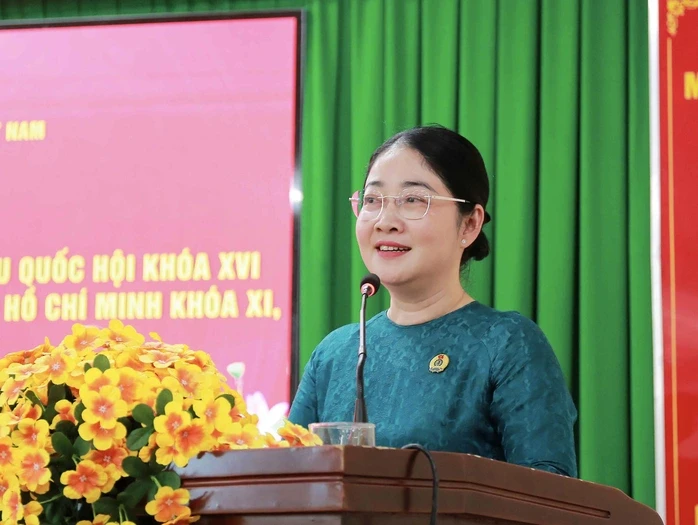 Cử tri quan tâm định hướng đầu tư của Petrovietnam tại TPHCM Cử tri quan tâm định hướng đầu tư của Petrovietnam tại TPHCM