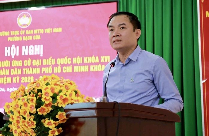 Cử tri quan tâm định hướng đầu tư của Petrovietnam tại TPHCM Cử tri quan tâm định hướng đầu tư của Petrovietnam tại TPHCM