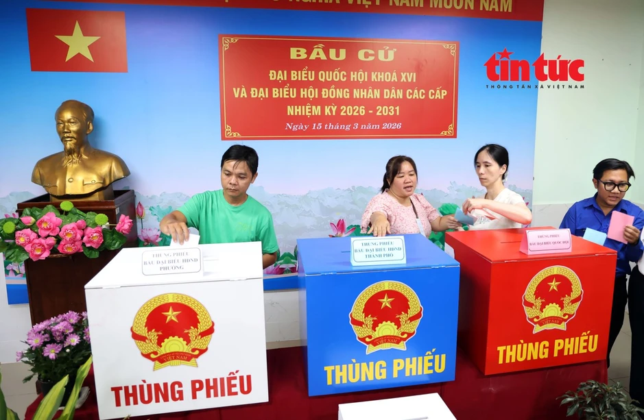 Cử tri tin tưởng vào các đại biểu vì nước, vì dân Cử tri tin tưởng vào các đại biểu vì nước, vì dân