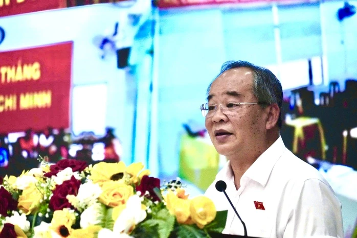 Cử tri TPHCM kiến nghị xem xét bổ sung biên chế cho cấp xã, phường Cử tri TPHCM kiến nghị xem xét bổ sung biên chế cho cấp xã, phường