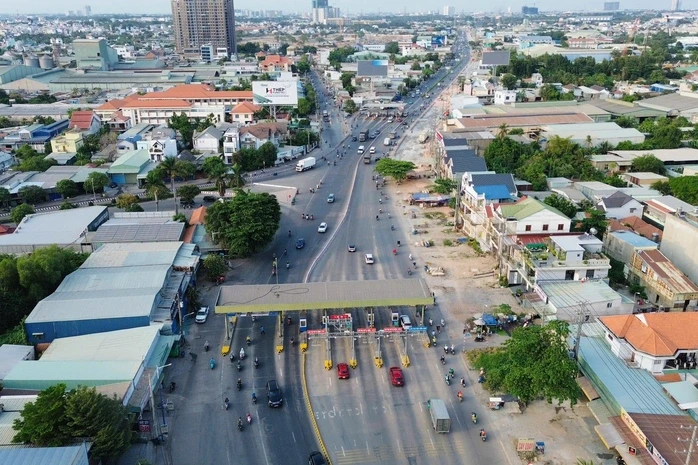Cử tri TPHCM phản ánh vướng mắc về hạ tầng, nhà ở, môi trường Cử tri TPHCM phản ánh vướng mắc về hạ tầng, nhà ở, môi trường