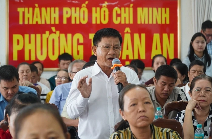 Cử tri TPHCM phản ánh vướng mắc về hạ tầng, nhà ở, môi trường Cử tri TPHCM phản ánh vướng mắc về hạ tầng, nhà ở, môi trường