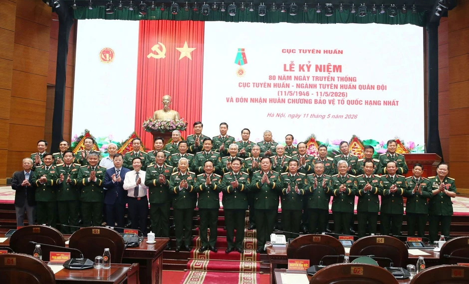 Cục Tuyên huấn kỷ niệm 80 năm Ngày truyền thống và đón nhận Huân chương Bảo vệ Tổ quốc hạng Nhất Cục Tuyên huấn kỷ niệm 80 năm Ngày truyền thống và đón nhận Huân chương Bảo vệ Tổ quốc hạng Nhất