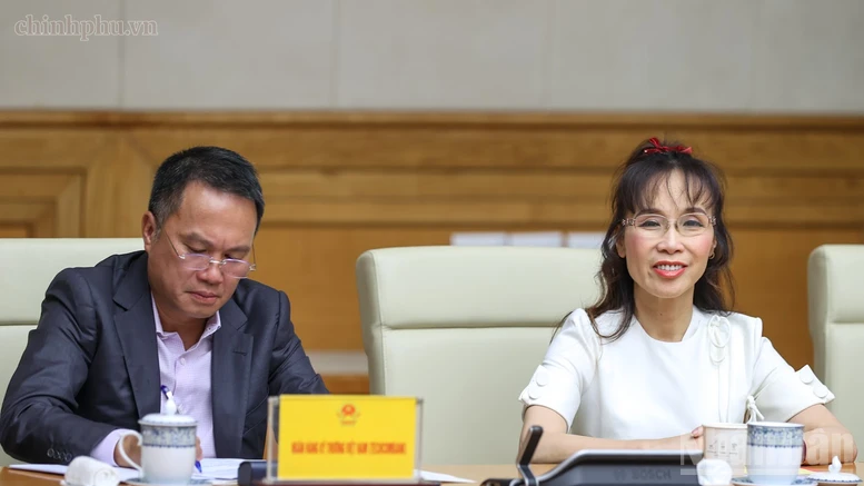 Củng cố ổn định vĩ mô, bảo đảm các cân đối lớn của nền kinh tế Củng cố ổn định vĩ mô, bảo đảm các cân đối lớn của nền kinh tế