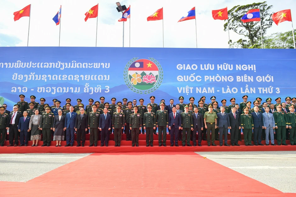 Cùng xây dựng biên giới hòa bình, hữu nghị, ổn định, hợp tác và phát triển