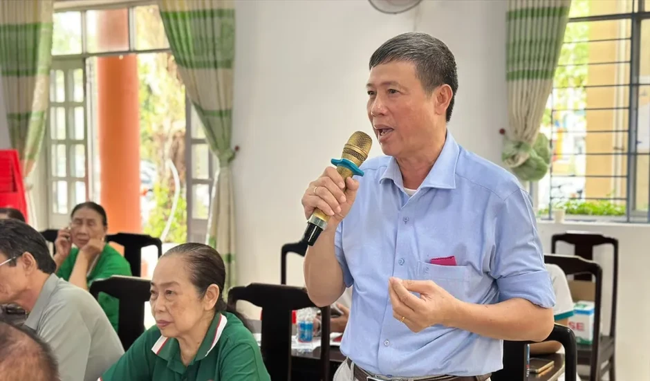 Cuộc sắp xếp để chính quyền "sâu rễ, bền gốc" - Bài 1: Giữ mạch nối với người dân Cuộc sắp xếp để chính quyền "sâu rễ, bền gốc" - Bài 1: Giữ mạch nối với người dân