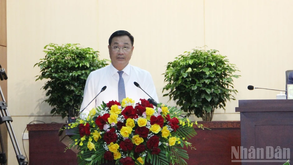 Đà Nẵng: Bảo đảm mỗi nghị quyết thực sự tháo gỡ điểm nghẽn, khơi thông nguồn lực và tạo động lực phát triển mới Đà Nẵng: Bảo đảm mỗi nghị quyết thực sự tháo gỡ điểm nghẽn, khơi thông nguồn lực và tạo động lực phát triển mới