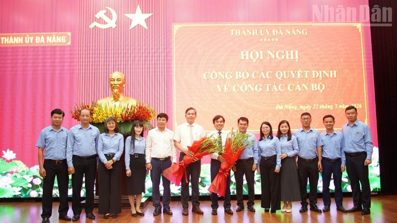 Đà Nẵng công bố các quyết định về công tác cán bộ Đà Nẵng công bố các quyết định về công tác cán bộ