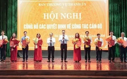 Đà Nẵng: Công bố quyết định về công tác điều động tổ chức cán bộ Đà Nẵng: Công bố quyết định về công tác điều động tổ chức cán bộ
