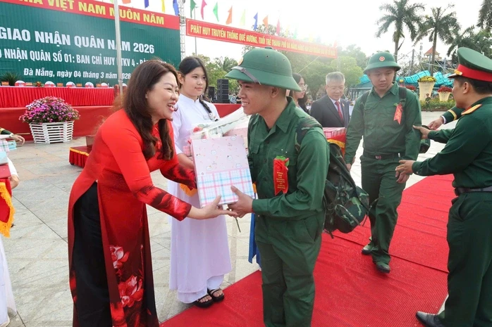 Đà Nẵng giao quân năm 2026: Hơn 4.600 thanh niên lên đường nhận nhiệm vụ Đà Nẵng giao quân năm 2026: Hơn 4.600 thanh niên lên đường nhận nhiệm vụ