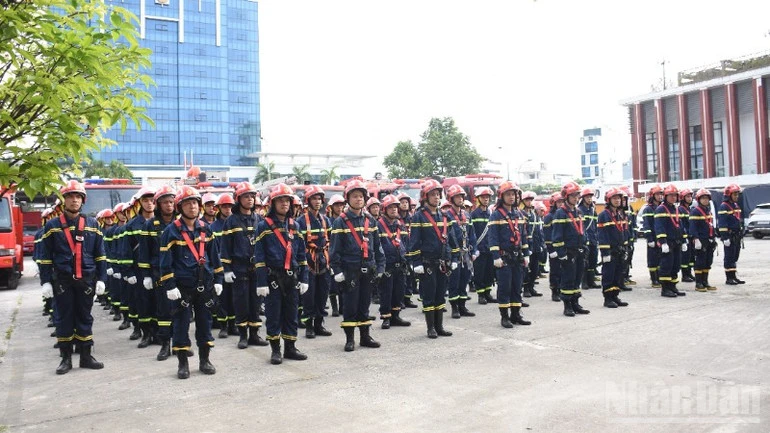 Đà Nẵng khai mạc khóa huấn luyện nghiệp vụ chữa cháy và cứu nạn cứu hộ định kỳ năm 2026 Đà Nẵng khai mạc khóa huấn luyện nghiệp vụ chữa cháy và cứu nạn cứu hộ định kỳ năm 2026