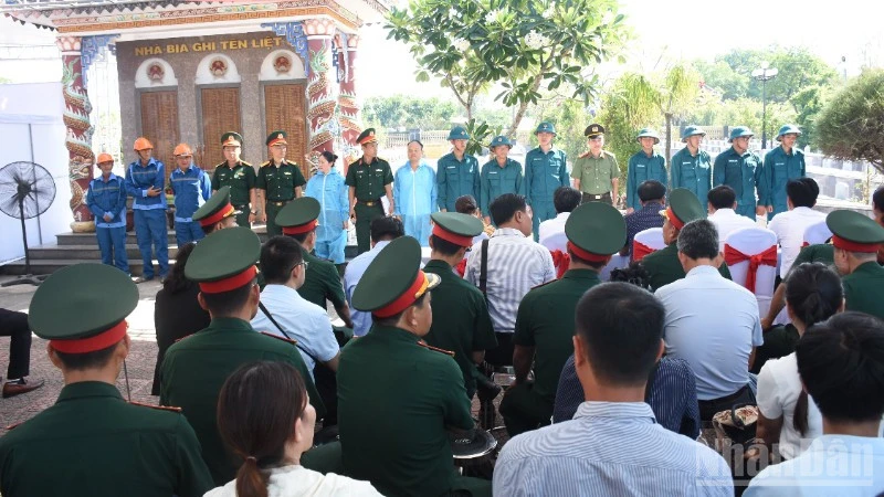 Đà Nẵng lấy mẫu, xác định danh tính 291 liệt sĩ tại Nghĩa trang liệt sĩ Hòa Tiến Đà Nẵng lấy mẫu, xác định danh tính 291 liệt sĩ tại Nghĩa trang liệt sĩ Hòa Tiến