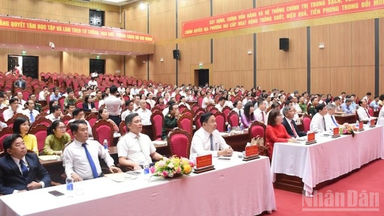 Đà Nẵng tổ chức thành công cuộc bầu cử, đạt tỷ lệ 99,92% Đà Nẵng tổ chức thành công cuộc bầu cử, đạt tỷ lệ 99,92%