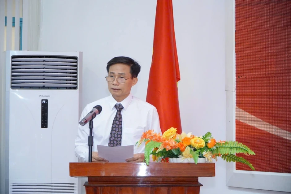 Đại biểu dân cử phải thực sự gần dân Đại biểu dân cử phải thực sự gần dân