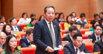 Đại biểu HĐND TP Hà Nội với nỗi lo người dân bám trụ ở chung cư nguy hiểm