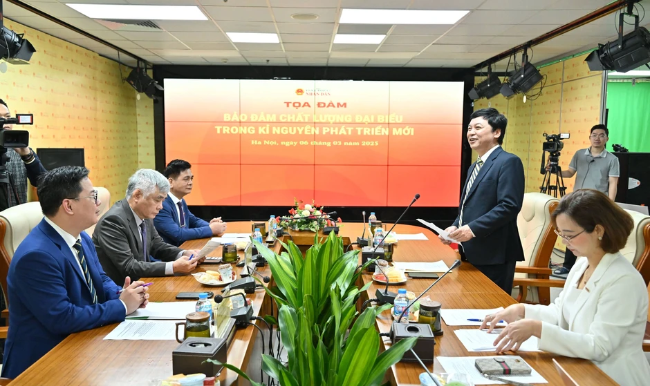 Đại biểu là người ngoài Đảng làm tăng tính khách quan của Quốc hội Đại biểu là người ngoài Đảng làm tăng tính khách quan của Quốc hội