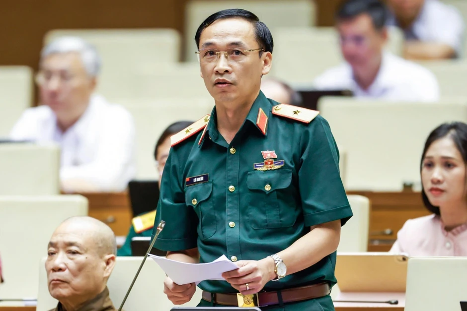 Đại biểu Quốc hội đề nghị xử lý nghiêm hành vi trốn nghĩa vụ quân sự Đại biểu Quốc hội đề nghị xử lý nghiêm hành vi trốn nghĩa vụ quân sự