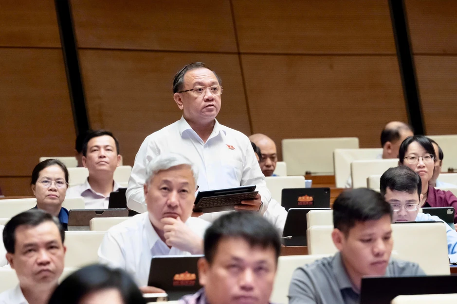Đại biểu Quốc hội đề nghị xử lý nghiêm hành vi trốn nghĩa vụ quân sự Đại biểu Quốc hội đề nghị xử lý nghiêm hành vi trốn nghĩa vụ quân sự