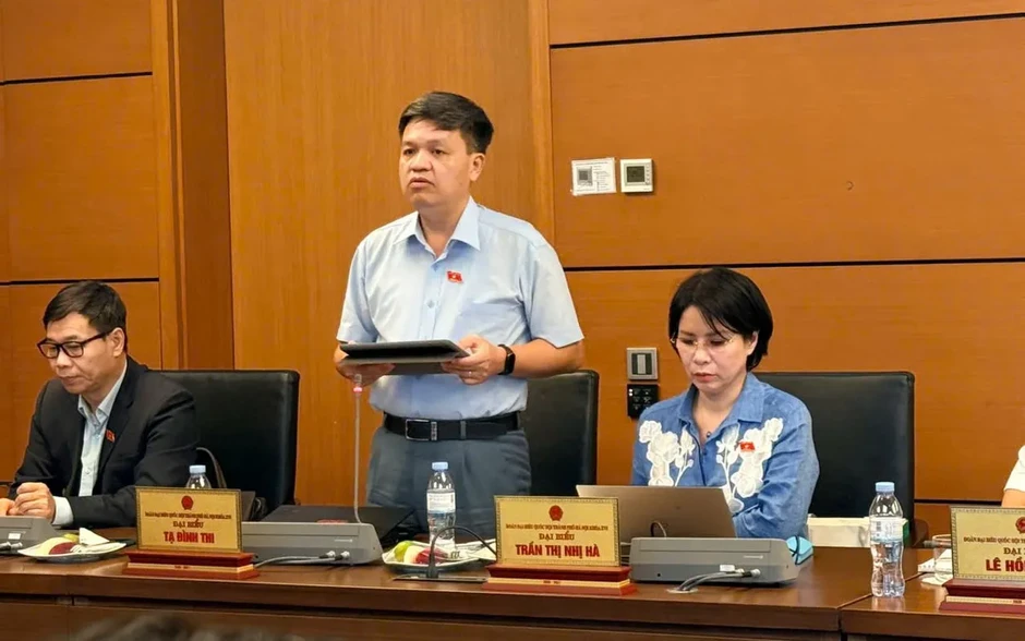 Đại biểu Quốc hội đề xuất hoàn thiện cơ chế phát triển ngành dầu khí Đại biểu Quốc hội đề xuất hoàn thiện cơ chế phát triển ngành dầu khí