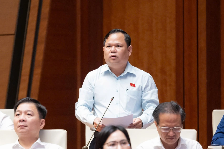 Đại biểu Quốc hội đề xuất ngưỡng chịu thuế với hộ kinh doanh từ 3 tỷ đồng Đại biểu Quốc hội đề xuất ngưỡng chịu thuế với hộ kinh doanh từ 3 tỷ đồng