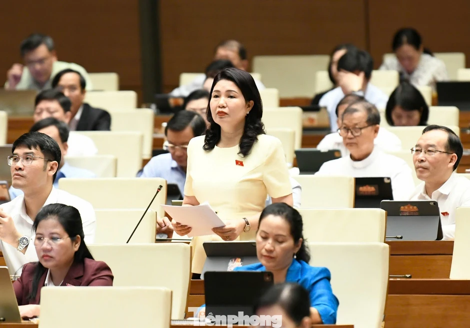 Đại biểu Quốc hội khẩn thiết đề nghị xem lại việc sáp nhập các đơn vị nghệ thuật truyền thống Đại biểu Quốc hội khẩn thiết đề nghị xem lại việc sáp nhập các đơn vị nghệ thuật truyền thống