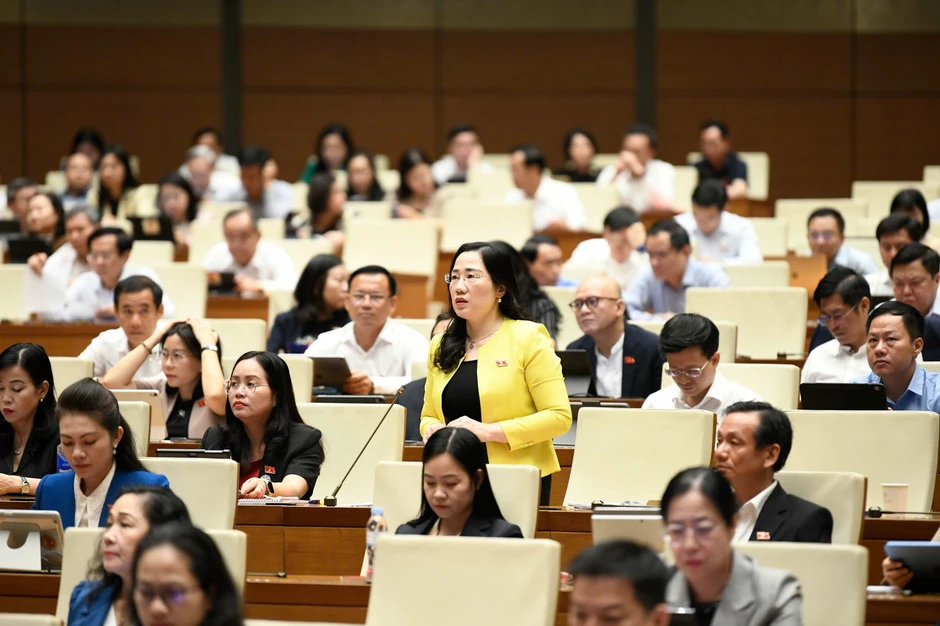 Đại biểu Quốc hội: Trao 'chìa khóa vàng' thể chế để Hà Nội phát triển Đại biểu Quốc hội: Trao 'chìa khóa vàng' thể chế để Hà Nội phát triển