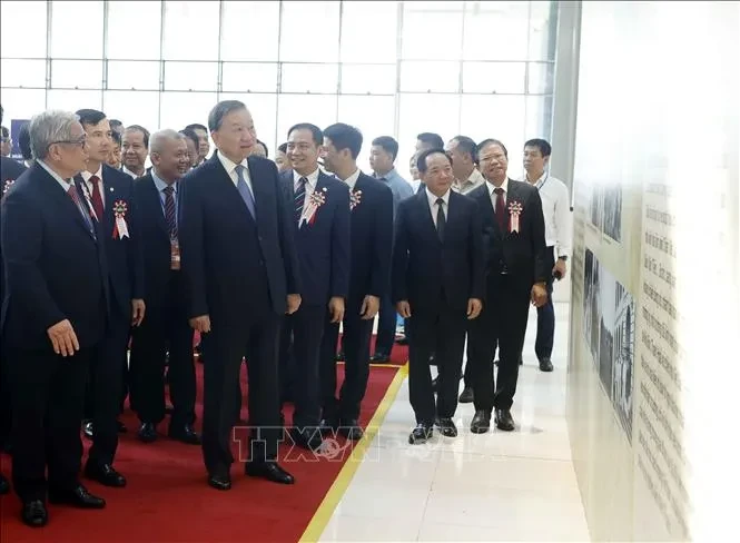 Đại học Quốc gia Hà Nội phải là nơi dám thử nghiệm, mở đường cho những mô hình mới về giáo dục (*)