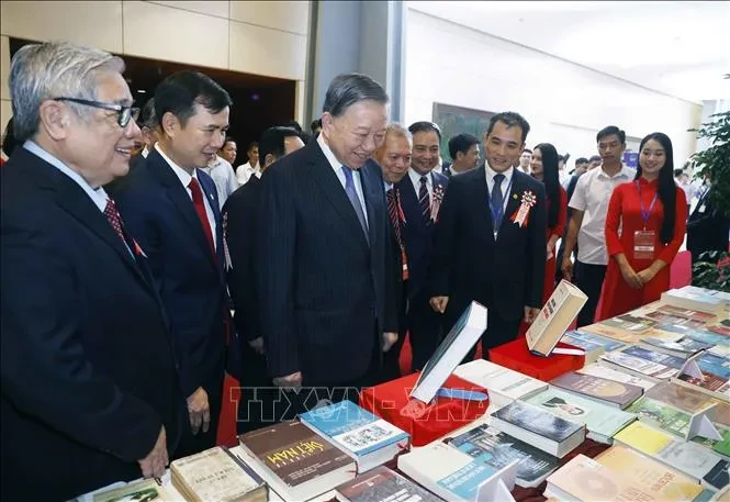 Đại học Quốc gia Hà Nội phải là nơi dám thử nghiệm, mở đường cho những mô hình mới về giáo dục (*)