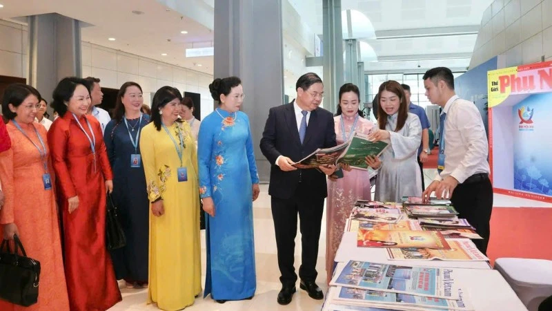 Đại hội đại biểu Phụ nữ toàn quốc lần thứ XIV bế mạc và thành công tốt đẹp Đại hội đại biểu Phụ nữ toàn quốc lần thứ XIV bế mạc và thành công tốt đẹp