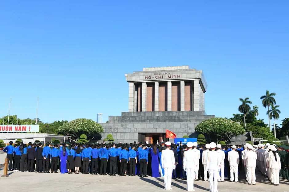 Đại hội đại biểu toàn quốc Đoàn TNCS Hồ Chí Minh lần thứ XIII bước vào ngày làm việc thứ nhất Đại hội đại biểu toàn quốc Đoàn TNCS Hồ Chí Minh lần thứ XIII bước vào ngày làm việc thứ nhất