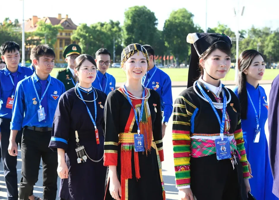 Đại hội đại biểu toàn quốc Đoàn TNCS Hồ Chí Minh lần thứ XIII bước vào ngày làm việc thứ nhất Đại hội đại biểu toàn quốc Đoàn TNCS Hồ Chí Minh lần thứ XIII bước vào ngày làm việc thứ nhất