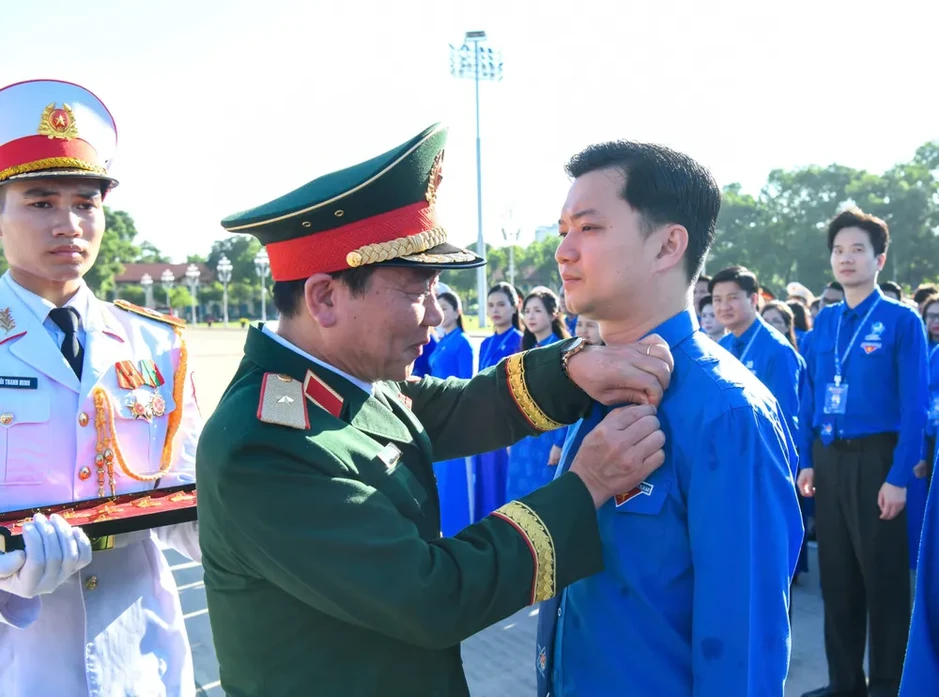 Đại hội đại biểu toàn quốc Đoàn TNCS Hồ Chí Minh lần thứ XIII bước vào ngày làm việc thứ nhất Đại hội đại biểu toàn quốc Đoàn TNCS Hồ Chí Minh lần thứ XIII bước vào ngày làm việc thứ nhất
