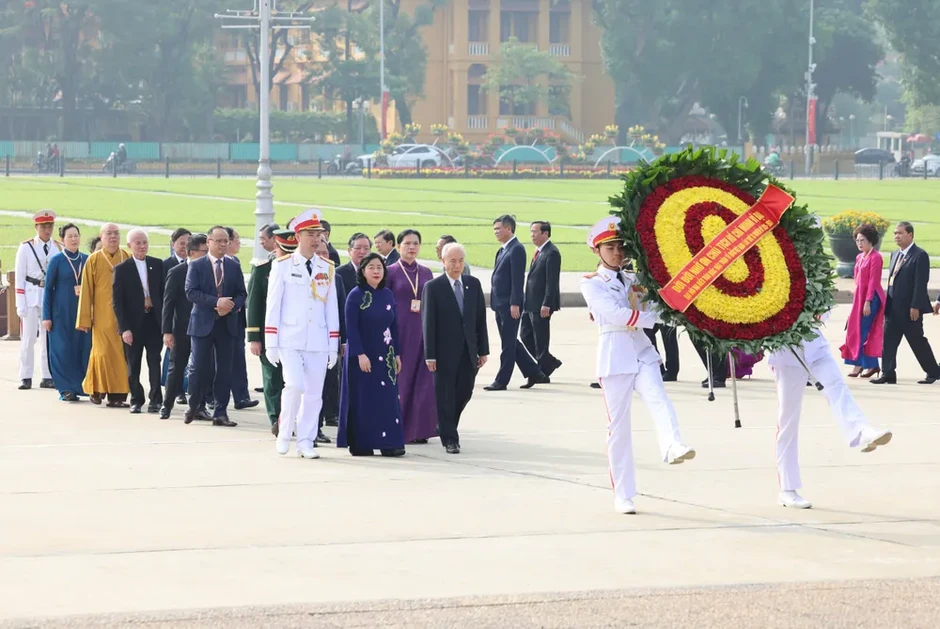 Đại hội đại biểu toàn quốc MTTQ Việt Nam lần thứ XI bước vào ngày làm việc đầu tiên Đại hội đại biểu toàn quốc MTTQ Việt Nam lần thứ XI bước vào ngày làm việc đầu tiên