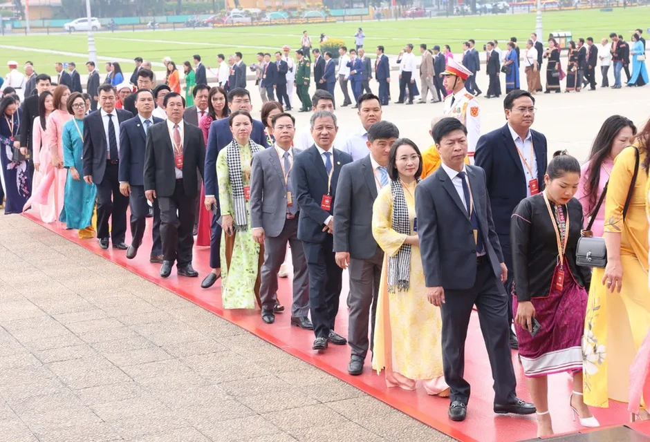 Đại hội đại biểu toàn quốc MTTQ Việt Nam lần thứ XI bước vào ngày làm việc đầu tiên Đại hội đại biểu toàn quốc MTTQ Việt Nam lần thứ XI bước vào ngày làm việc đầu tiên